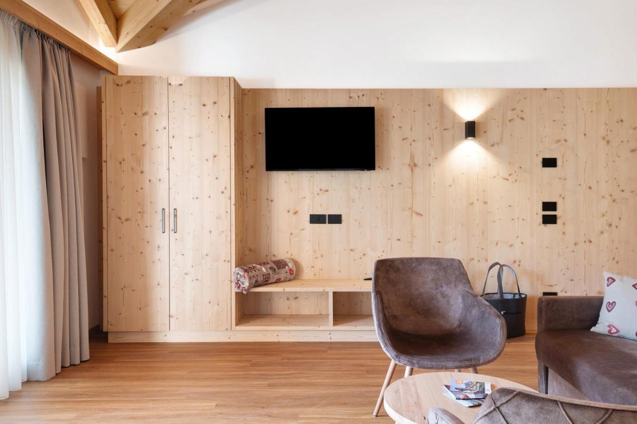 Les Ciases Chalets Dolomites Apt 5 San Vigilio Di Marebbe Esterno foto